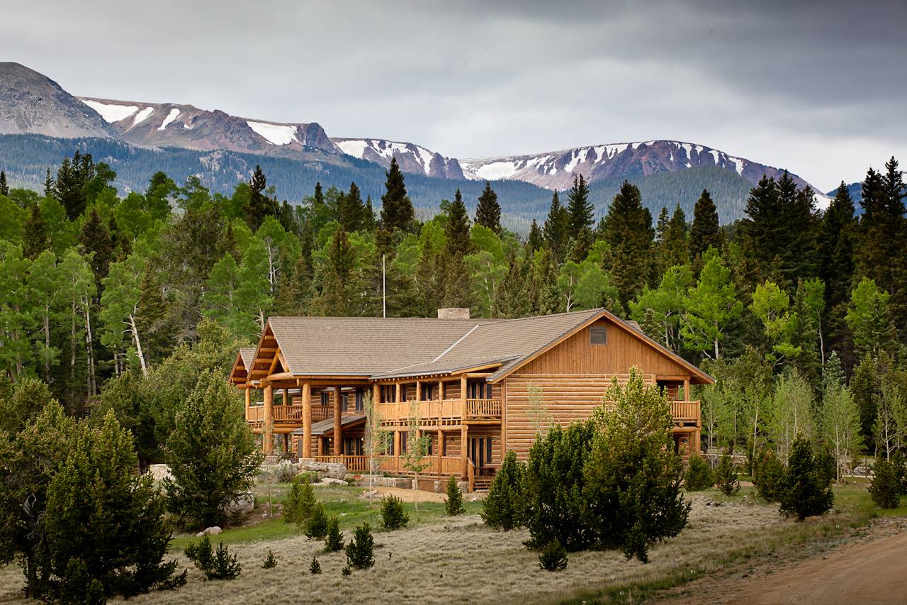 Costilla Lodge .jpg