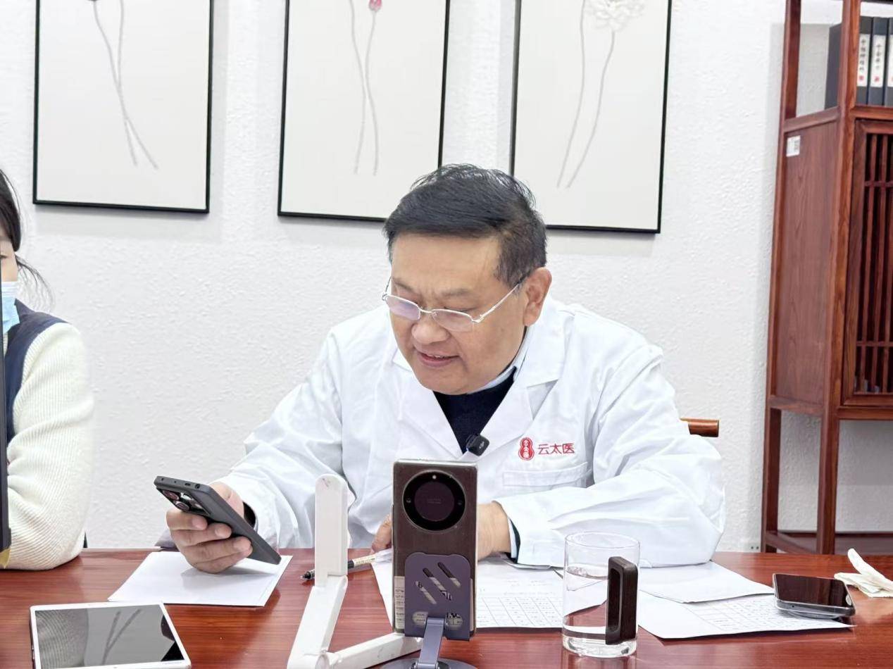 中医内科李志刚：养血固元调再障，中医祝康有良方！